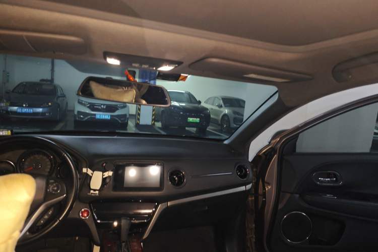 Used Honda XR-V 2015 1.8L VTi CVT Luxury Edition Headliner