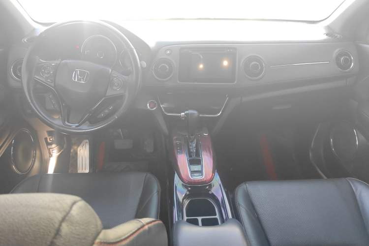 Used Honda XR-V 2015 1.8L VTi CVT Luxury Edition Interior 3