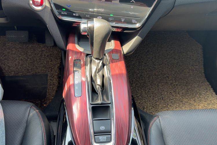Used Honda XR-V 2015 1.8L VTi CVT Luxury Edition Interior 5