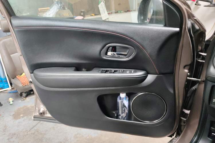 Used Honda XR-V 2015 1.8L VTi CVT Luxury Edition Left Front Door Interior