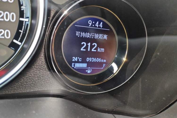 Used Honda XR-V 2015 1.8L VTi CVT Luxury Edition Odometer Close Up