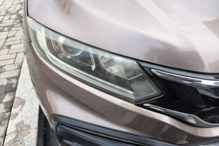 Used Honda XR-V 2015 1.8L EXi Manual Comfort Edition Right Front Headlight