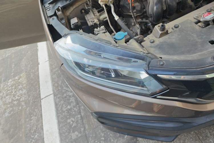 Used Honda XR-V 2015 1.5L LXi CVT Classic Edition Right Front Headlight