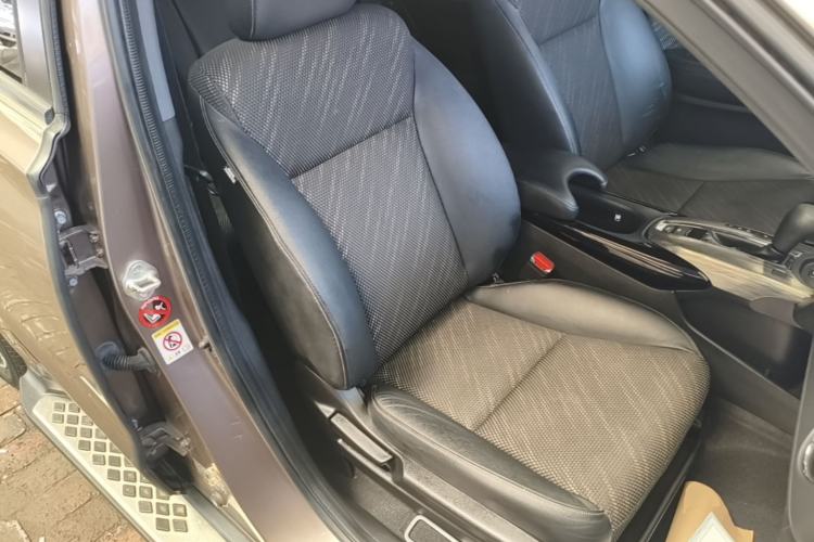 Used Honda XR-V 2015 1.8L EXi CVT Comfort Version Right Front Seat