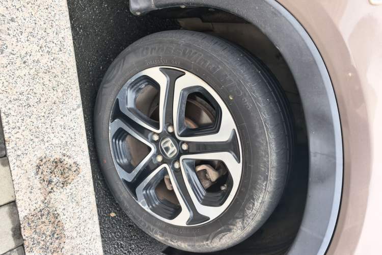 Used Honda XR-V 2015 1.8L EXi Manual Comfort Edition Right Front Wheel Hub