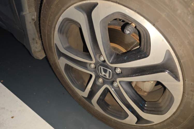 Used Honda XR-V 2015 1.8L VTi CVT Luxury Edition Right Front Wheel Hub