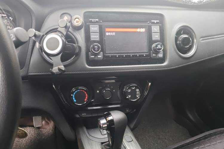Used Honda XR-V 2015 1.8L EXi CVT Comfort Version Audio And AC Panel