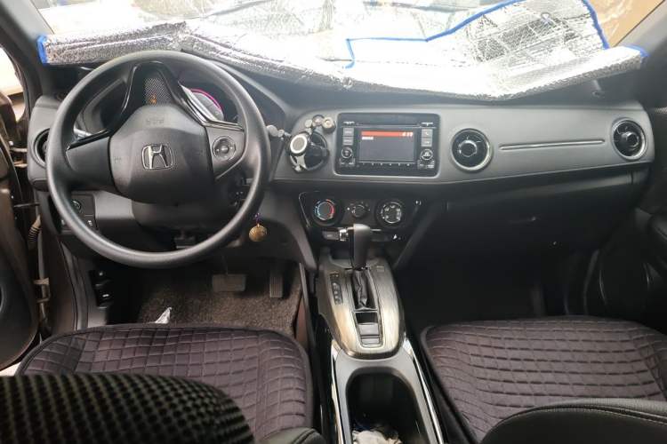 Used Honda XR-V 2015 1.8L EXi CVT Comfort Version Center Console