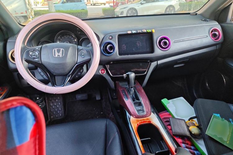 Used Honda XR-V 2015 1.8L VTi CVT Luxury Edition Center Console