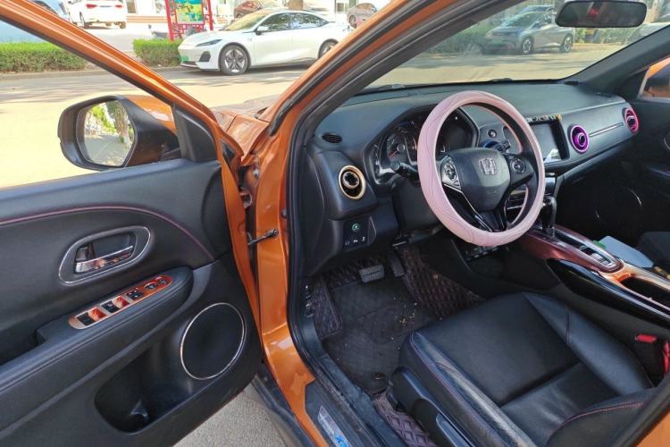 Used Honda XR-V 2015 1.8L VTi CVT Luxury Edition Driver Seat