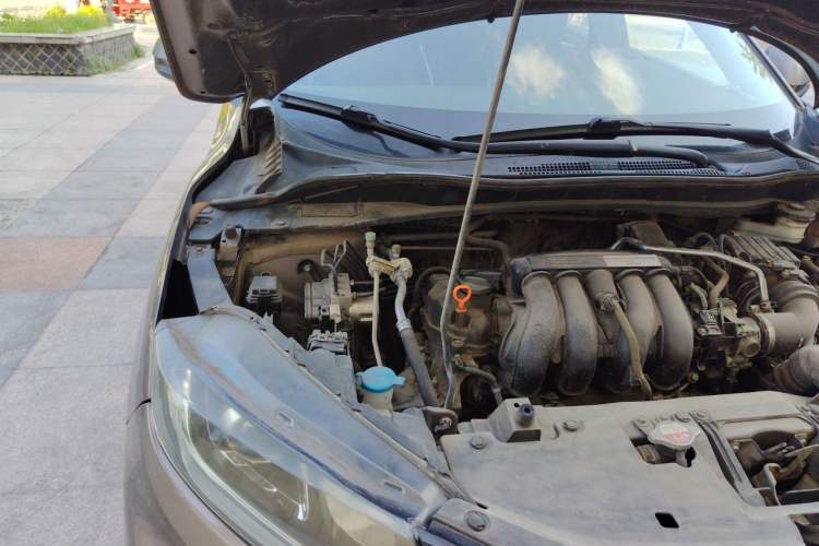 Used Honda XR-V 2015 1.5L LXi CVT Classic Edition Engine Bay Right