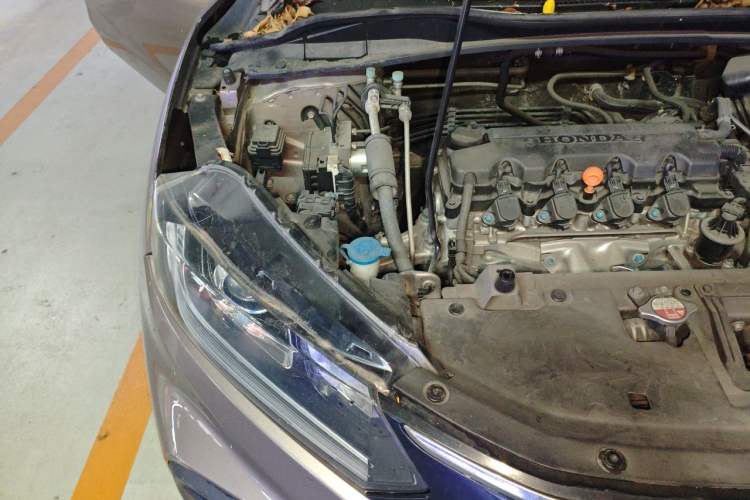 Used Honda XR-V 2015 1.8L VTi CVT Luxury Edition Engine Bay Right