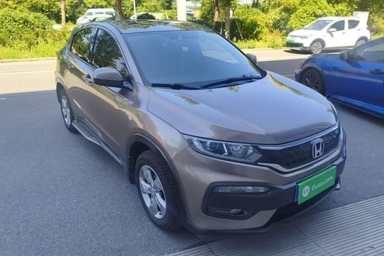 Used Honda XR-V 2015 1.5L LXi Manual Classic Edition Front Right 45 Deg