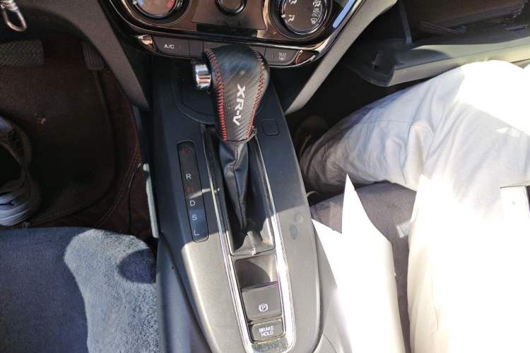 Used Honda XR-V 2015 1.5L LXi CVT Classic Edition Gear Lever