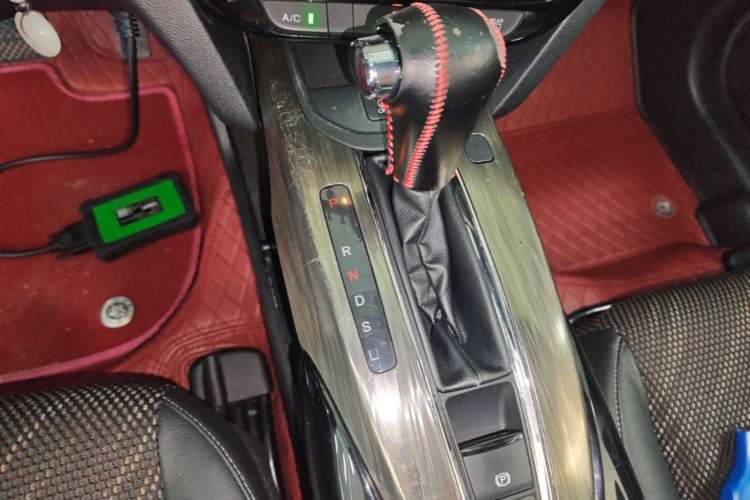 Used Honda XR-V 2015 1.8L EXi CVT Comfort Version Gear Lever