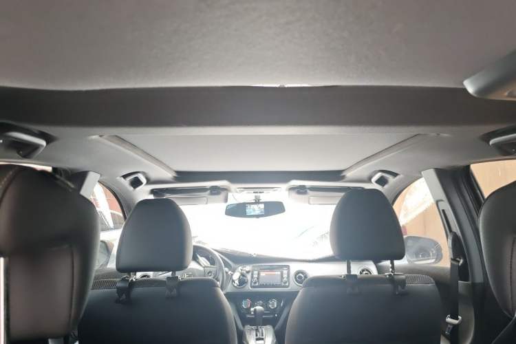 Used Honda XR-V 2015 1.8L EXi CVT Comfort Version Headliner