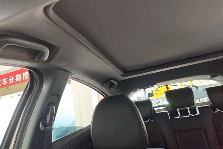 Used Honda XR-V 2015 1.8L EXi CVT Comfort Version Headliner