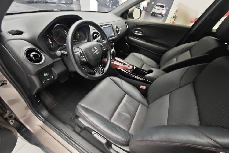 Used Honda XR-V 2015 1.8L VTi CVT Luxury Edition Interior 2