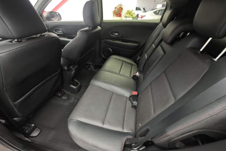 Used Honda XR-V 2015 1.8L VTi CVT Luxury Edition Interior 3