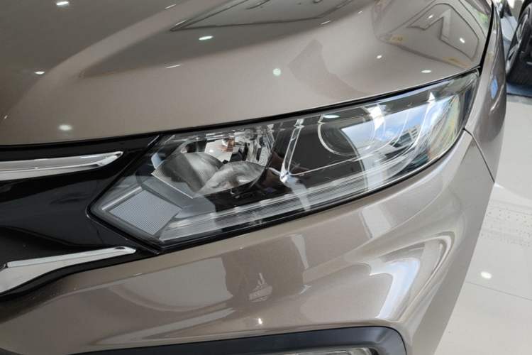 Used Honda XR-V 2015 1.8L EXi CVT Comfort Version Left Front Headlight