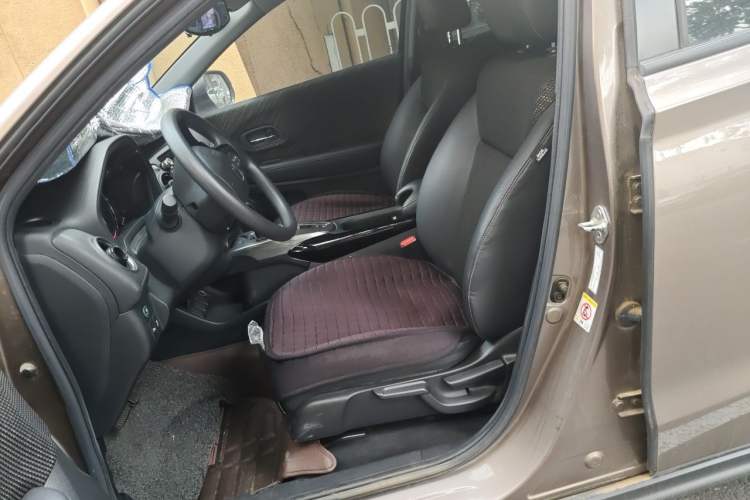 Used Honda XR-V 2015 1.8L EXi CVT Comfort Version Left Front Seat