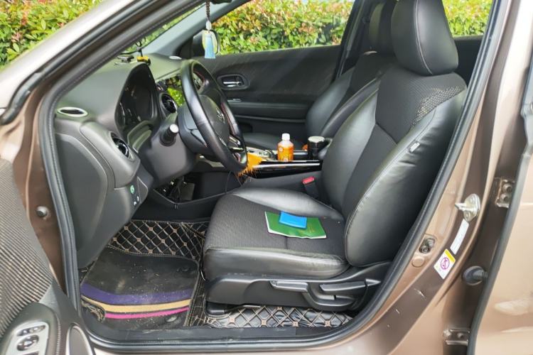 Used Honda XR-V 2015 1.8L EXi CVT Comfort Version Left Front Seat