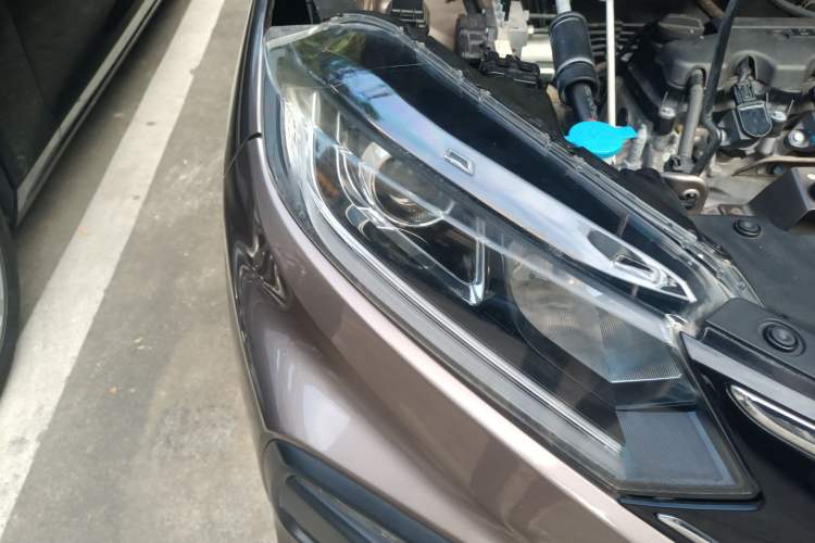Used Honda XR-V 2015 1.8L EXi CVT Comfort Version Right Front Headlight