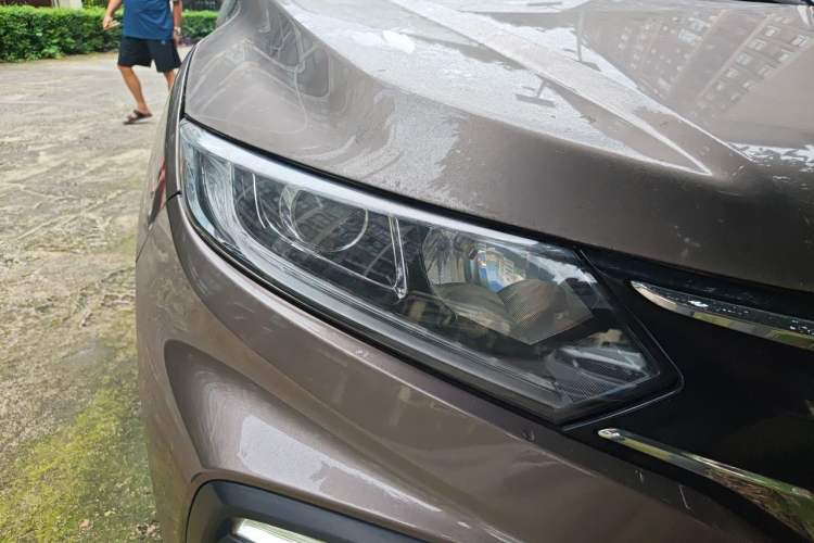 Used Honda XR-V 2015 1.8L EXi CVT Comfort Version Right Front Headlight