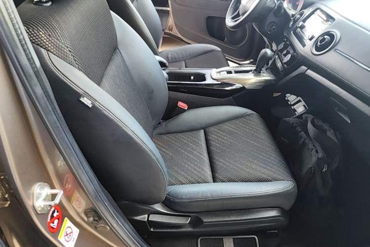 Used Honda XR-V 2015 1.8L EXi CVT Comfort Version Right Front Seat