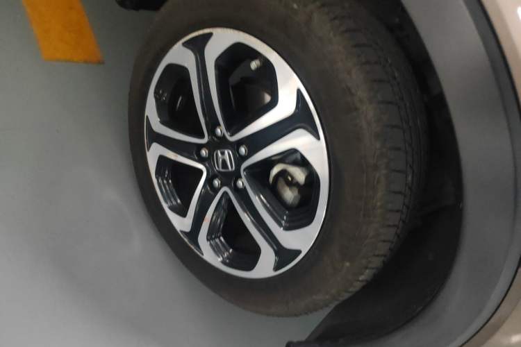 Used Honda XR-V 2015 1.8L VTi CVT Luxury Edition Right Front Wheel Hub