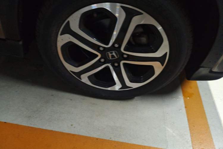 Used Honda XR-V 2015 1.8L VTi CVT Luxury Edition Right Front Wheel Hub