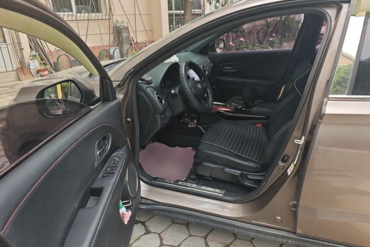 Used Honda XR-V 2015 1.8L VTi CVT Luxury Edition Driver Seat