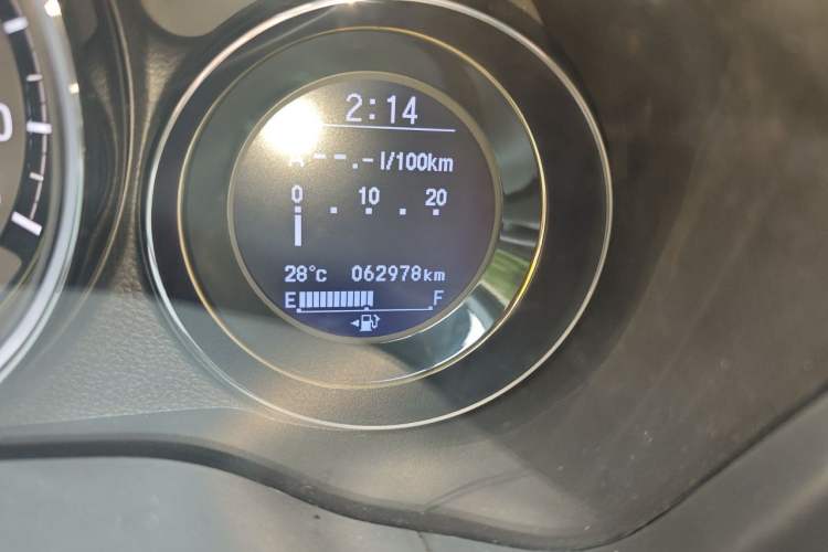 Used Honda XR-V 2015 1.8L VTi CVT Luxury Edition Odometer Close Up