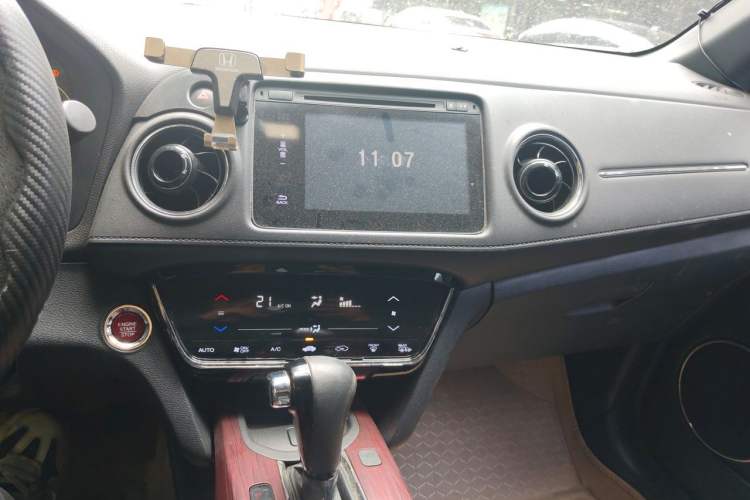 Used Honda XR-V 2015 1.8L VTi CVT Luxury Edition Audio And AC Panel