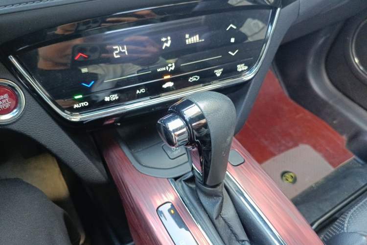 Used Honda XR-V 2015 1.8L VTi CVT Luxury Edition Audio And AC Panel