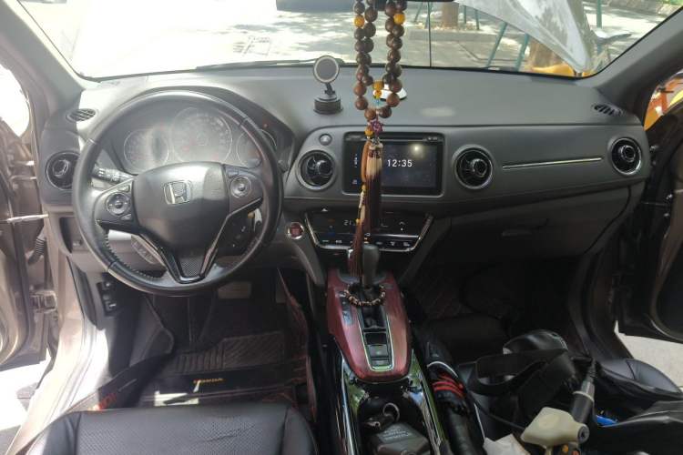 Used Honda XR-V 2015 1.8L VTi CVT Luxury Edition Center Console