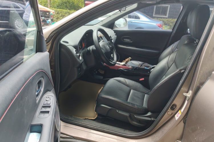 Used Honda XR-V 2015 1.8L VTi CVT Luxury Edition Driver Seat
