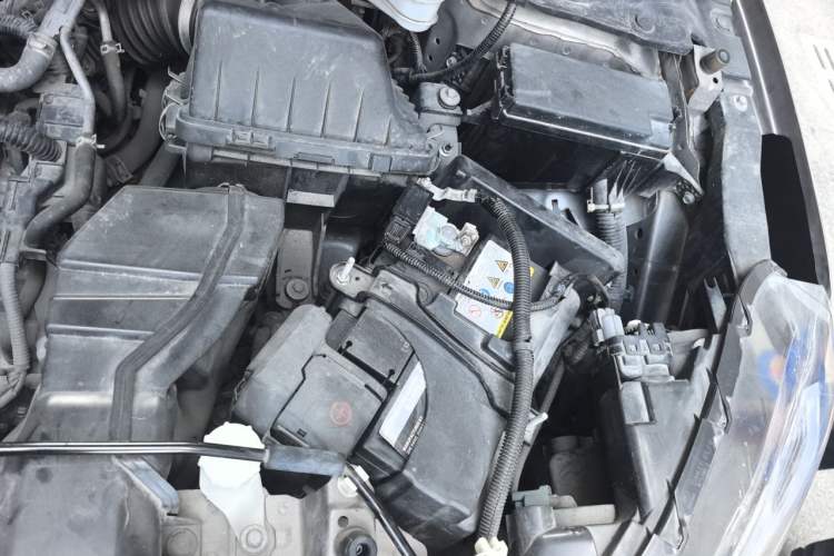 Used Honda XR-V 2015 1.8L EXi CVT Comfort Version Engine Bay Left