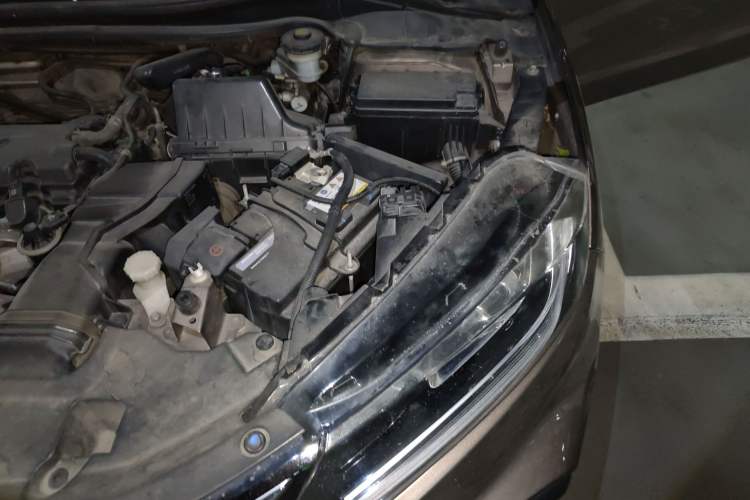 Used Honda XR-V 2015 1.8L VTi CVT Luxury Edition Engine Bay Left