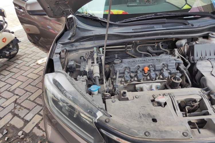 Used Honda XR-V 2015 1.8L EXi CVT Comfort Version Engine Bay Right