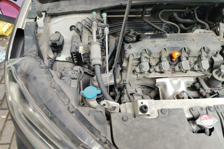 Used Honda XR-V 2015 1.8L VTi CVT Luxury Edition Engine Bay Right