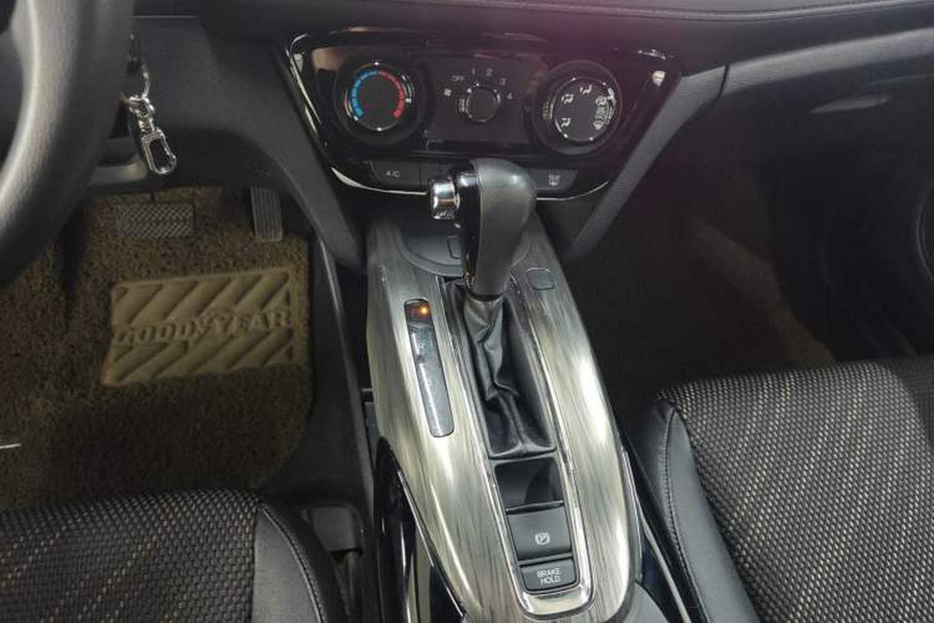 Used Honda XR-V 2015 1.8L EXi CVT Comfort Version Gear Lever