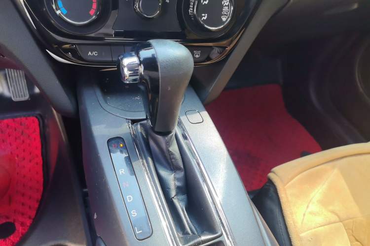Used Honda XR-V 2015 1.5L LXi CVT Classic Edition Gear Lever