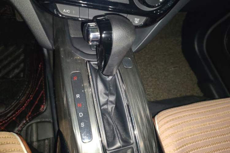 Used Honda XR-V 2015 1.8L EXi CVT Comfort Version Gear Lever