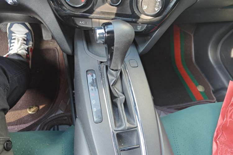 Used Honda XR-V 2015 1.5L LXi CVT Classic Edition Gear Lever