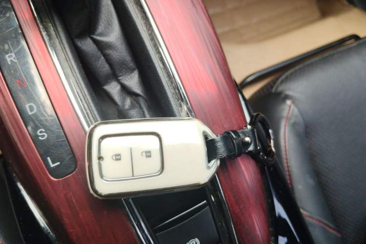 Used Honda XR-V 2015 1.8L VTi CVT Luxury Edition Interior 1