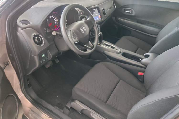 Used Honda XR-V 2015 1.5L LXi CVT Classic Edition Interior 2