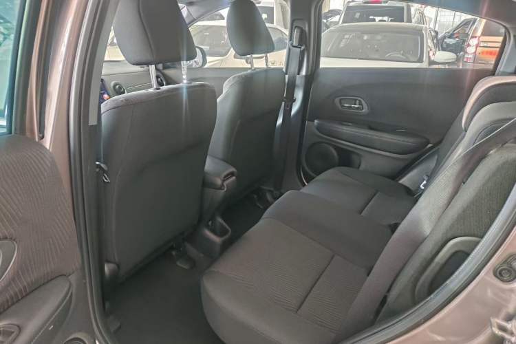 Used Honda XR-V 2015 1.5L LXi CVT Classic Edition Interior 3