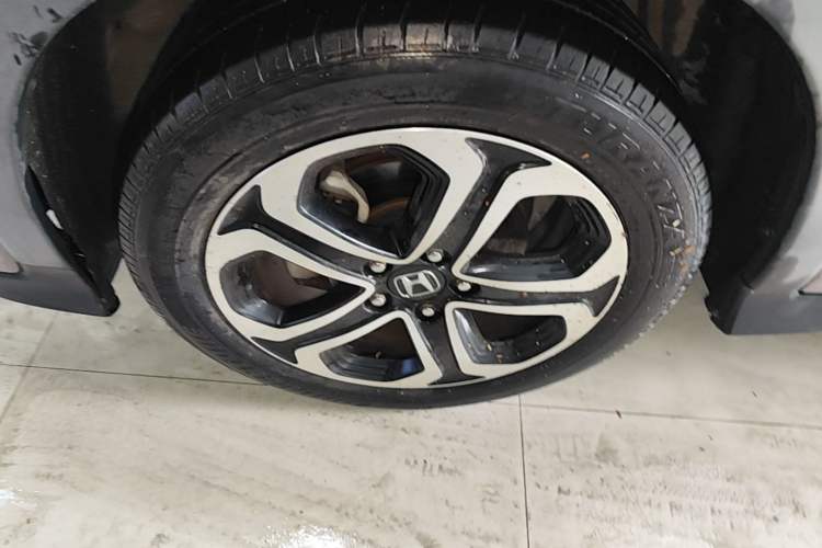 Used Honda XR-V 2015 1.8L EXi CVT Comfort Version Left Front Wheel Hub