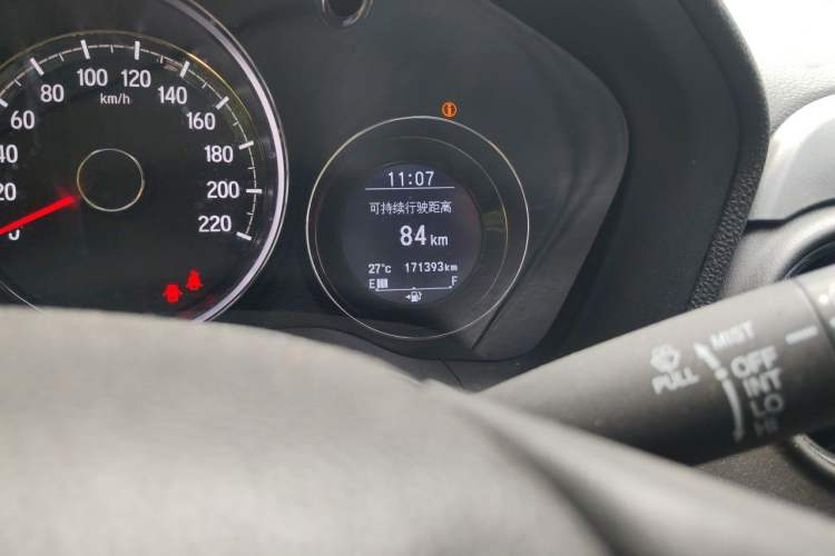 Used Honda XR-V 2015 1.8L VTi CVT Luxury Edition Odometer Close Up